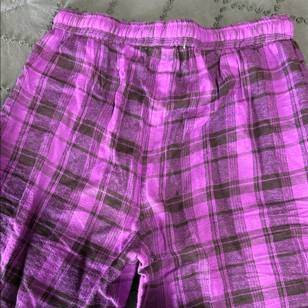 Pajama Set - Picture 5 of 10